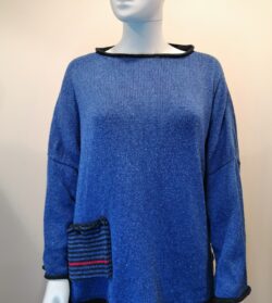 Calypso medium tunic in iris/midnight/cerise. Knitted in silk/lambswool yarn, designed and made in Orkney